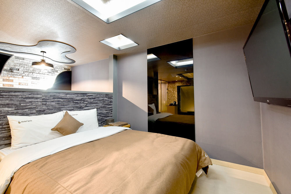 Hotel IGNIS ONCHEONJANG Busan Buitenkant foto