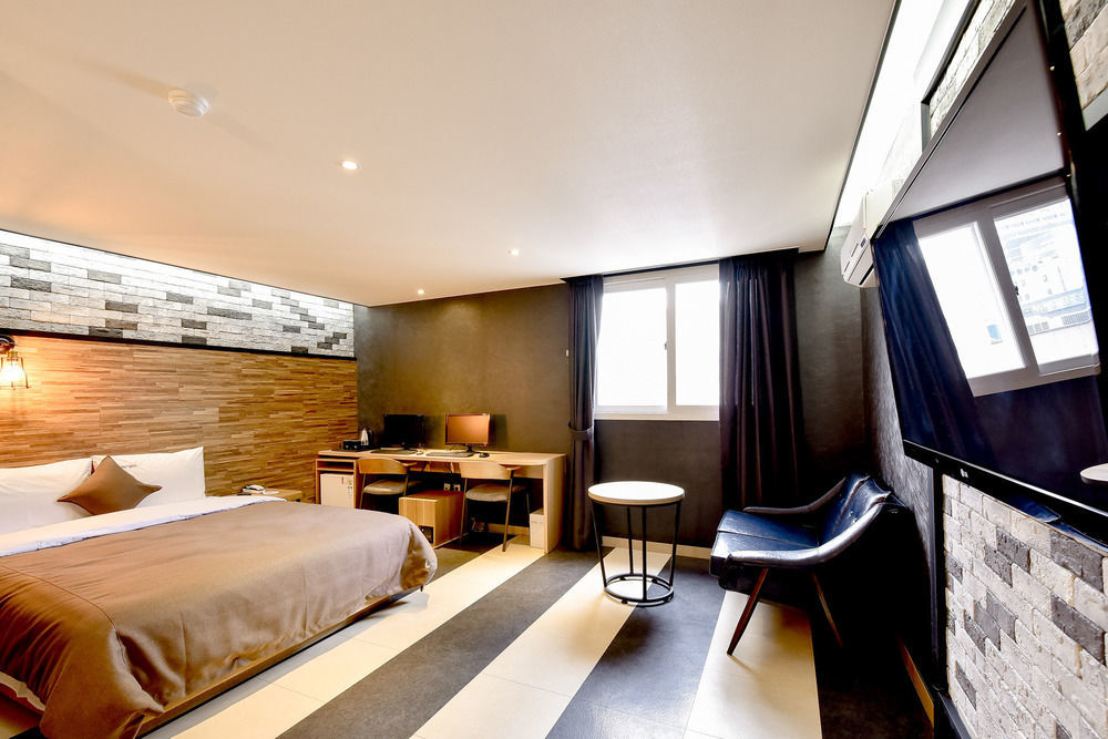 Hotel IGNIS ONCHEONJANG Busan Buitenkant foto