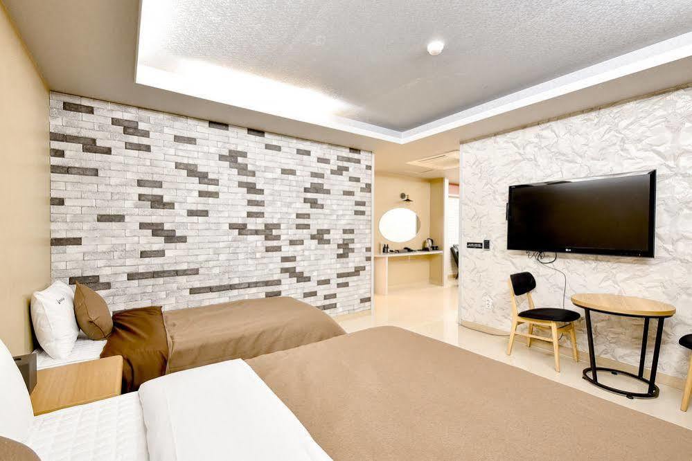 Hotel IGNIS ONCHEONJANG Busan Buitenkant foto