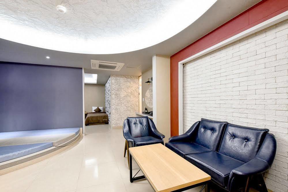 Hotel IGNIS ONCHEONJANG Busan Buitenkant foto