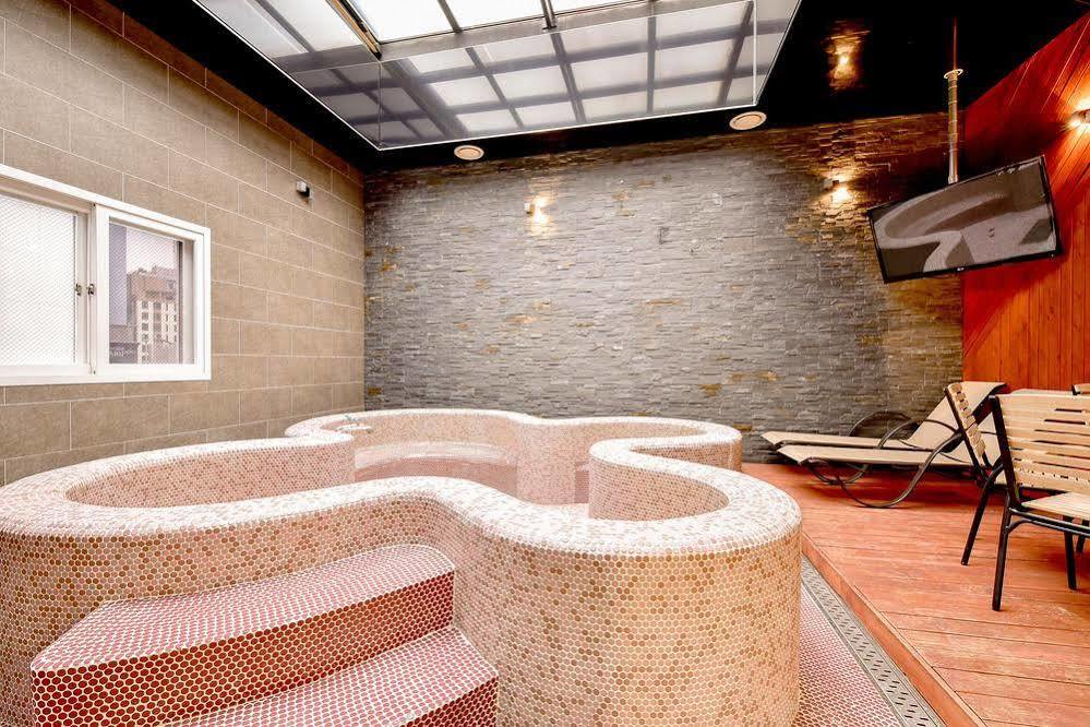 Hotel IGNIS ONCHEONJANG Busan Buitenkant foto